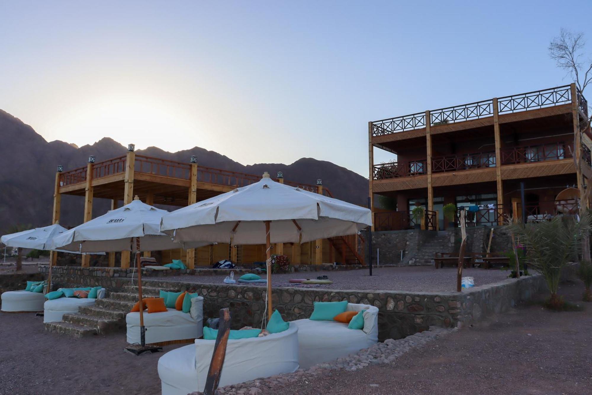 Hotel Beit Tolba Nuweiba` Extérieur photo